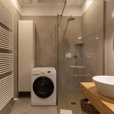The Charme Of Santa Croce Apartment *